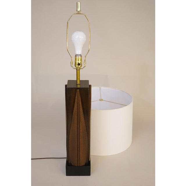 Laurel Mid Century Tiki Modern Carved Walnut Tropical Leaf Column Table Lamp 1960's For Sale - Image 9 of 9