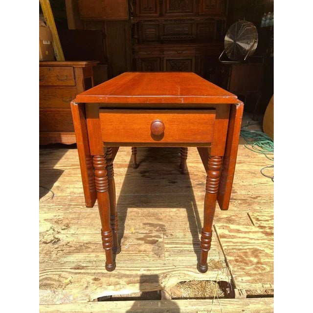 English Federal Style Solid Cherry Drop-Leaf Table 19th Century For Sale - Image 3 of 12