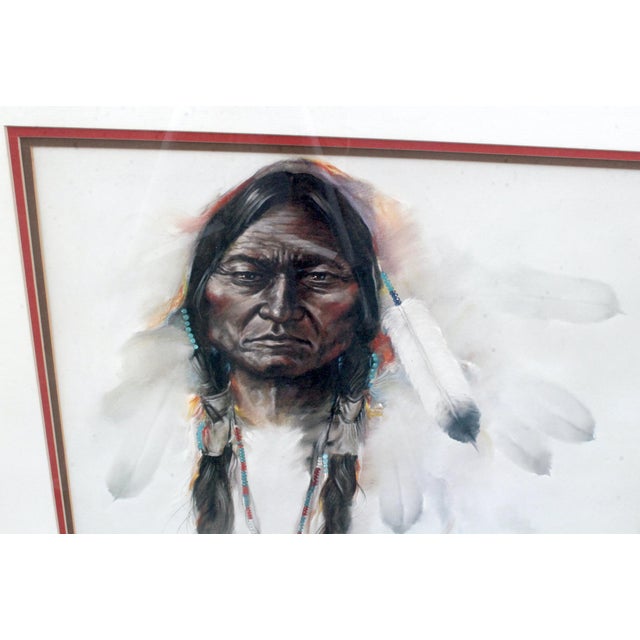 Ozz França Signed "Sitting Bull" 1986 Lithograph Portraiture 33/950 – Custom Oak Frame For Sale - Image 9 of 16