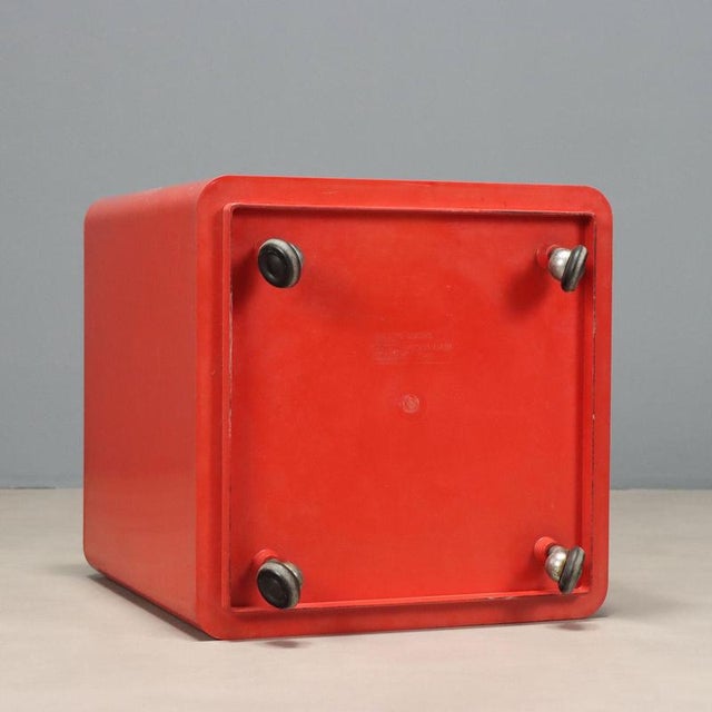 Red Vintage Valletto Quadro Rosso Cabinet by Valenti & C., Italy, 1980s For Sale - Image 8 of 10