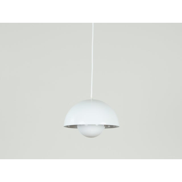 Louis Poulsen Vintage Flowerpot Pendant Lamps by Verner Panton for Louis Poulsen, Set of 2 For Sale - Image 4 of 13