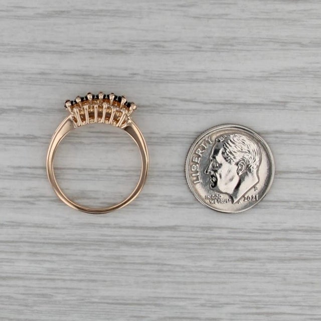 Modern 0.86ctw Blue Sapphire Diamond Ring 18k Yellow Gold Size 7 For Sale - Image 3 of 8