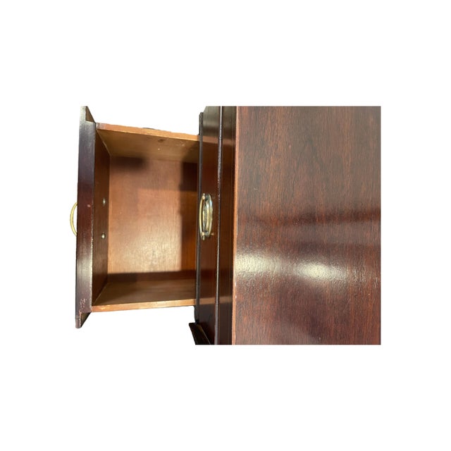 20th Century English Georgian Revival Mahogany Pedestal Desk For Sale In New York - Image 6 of 10