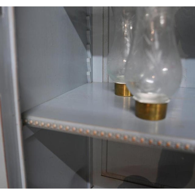 English Painted Farmhouse Kitchen Hutch Cabinet, 1920 For Sale - Image 4 of 7