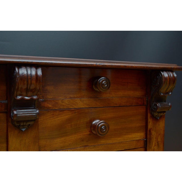 William IV Low Chest of Drawers in Mahogany For Sale - Image 12 of 18