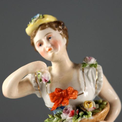 German Figurines from Volksted Porcelain, Set of 2 For Sale - Image 4 of 16