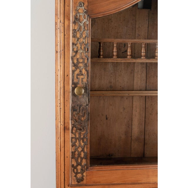 Brown 18th Century French Provencal Verrio or Wall Cabinet For Sale - Image 8 of 10