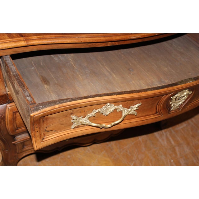 Bordeaux Style Walnut Commode, 18th-Century For Sale - Image 11 of 15