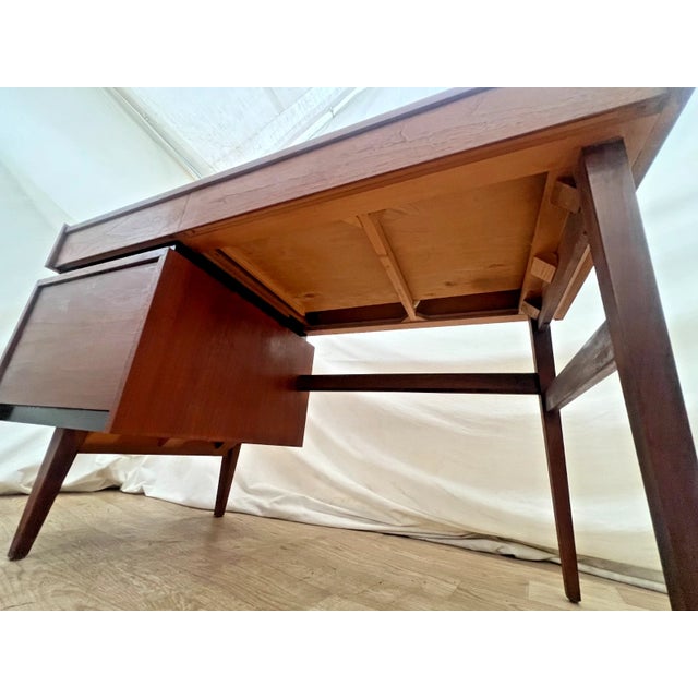 Rare Mid-Century Modern Walnut Desk by Merton Gershun for Dillingham "Esprit" For Sale - Image 15 of 15