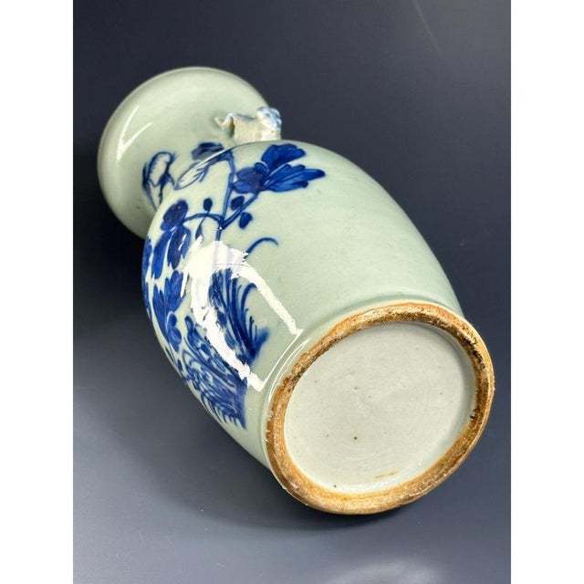Chinese Fô Dogs Vase with Collar and Peonies Decor, 19th Century For Sale - Image 10 of 11
