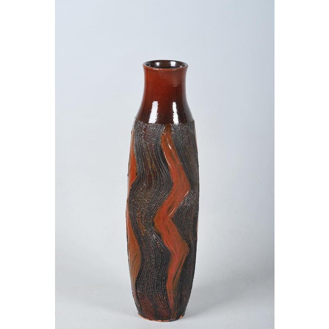 This original ceramic vase originates from 1950s Czechoslovakia and stylistically falls into the Mid-Century period. Its...