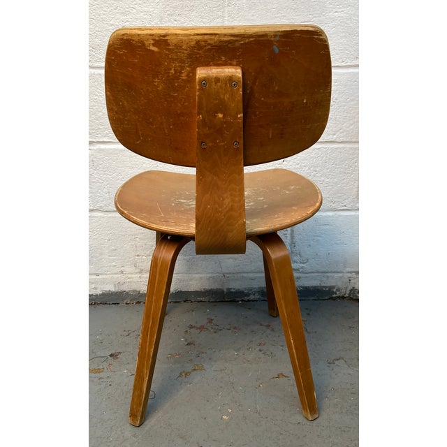 Mid 20th Century Set of Four Elegant Bentwood Chairs by Bruno Weil for Thonet For Sale - Image 11 of 13