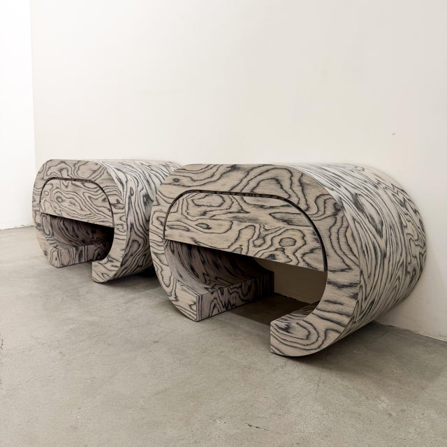 1980s Vintage Pair of 1980s Postmodern Waterfall Nightstands. For Sale - Image 5 of 10