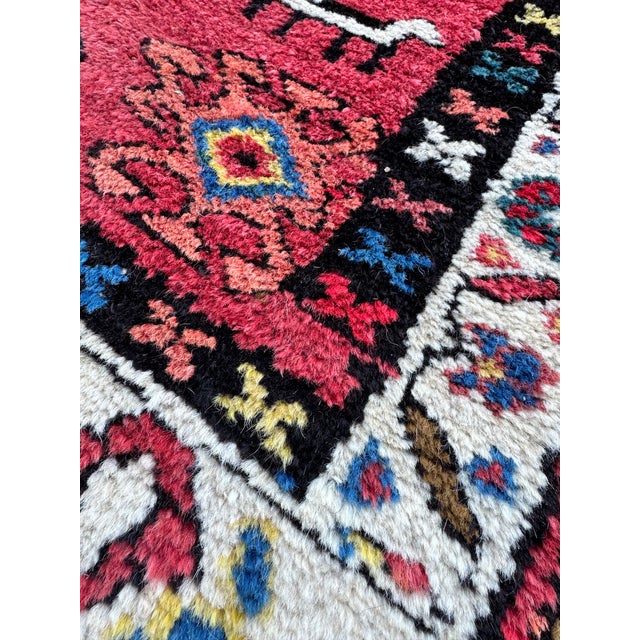 Antique Heriz Runner Rug in Wool, 1890s For Sale - Image 10 of 18