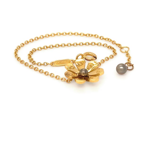 Contemporary Tiffany & Co. 18ct Yellow Gold Daisy Bugs Charm Bracelet 18cm 3.35g For Sale - Image 3 of 8