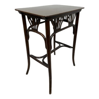 Bentwood Side Table attributed to Thonet, 1890s For Sale