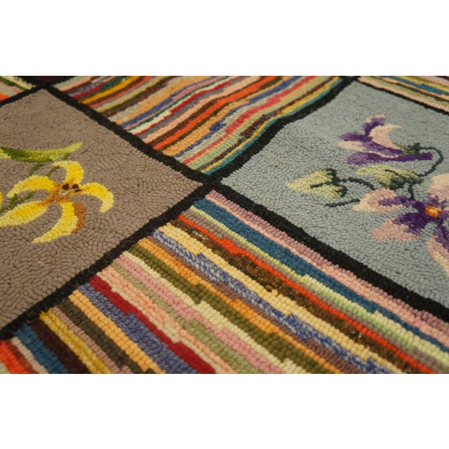 Early 20th Century 1930s Multicolor Geometric Folk Art American Hooked Rug 6' X 8'4" Handknotted Wool Carpet For Sale - Image 5 of 11