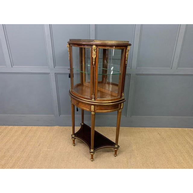 French Brass Inlaid Mahogany Demi Lune Vitrine, 1890 For Sale - Image 16 of 18