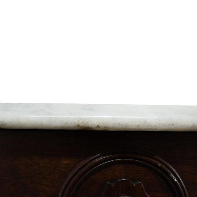 Late 19th Century Berkey & Gay Renaissance Revival Carved Rosewood Oval Marble Top Center Table For Sale - Image 6 of 10