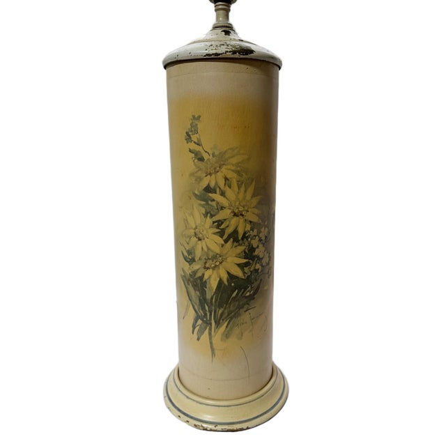 Vintage Mid Century Shabby Chic Chippy Decopage Daisies Table Lamp Wonderful old and aged chippy paint metal cylinder lamp...