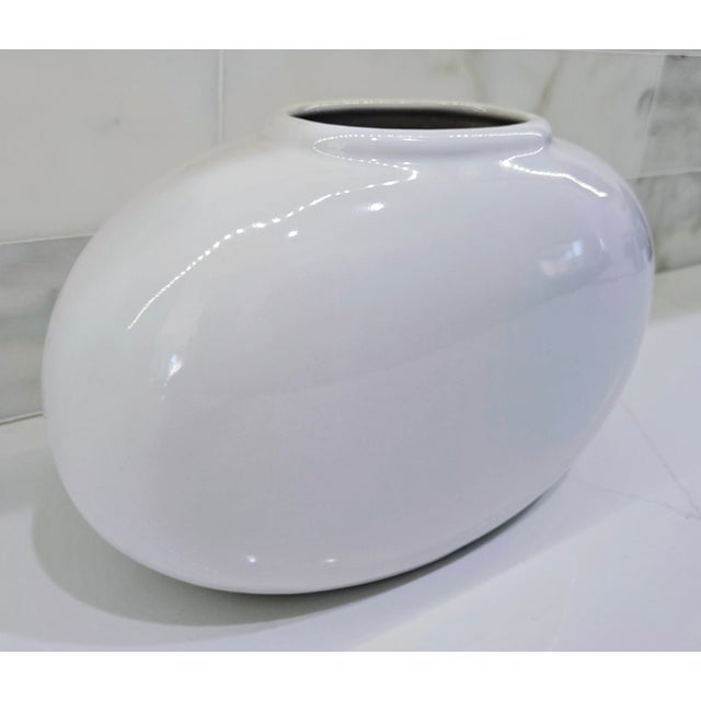 Mid 20th Century Vintage Haeger White Low Oval Vase For Sale - Image 5 of 9