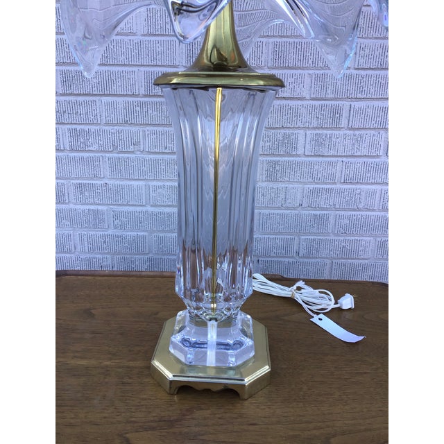 Metal Art Deco Table Lamp by Cofrac Art Verrier, Clear Crystal & Brass, France, 1970s For Sale - Image 7 of 12