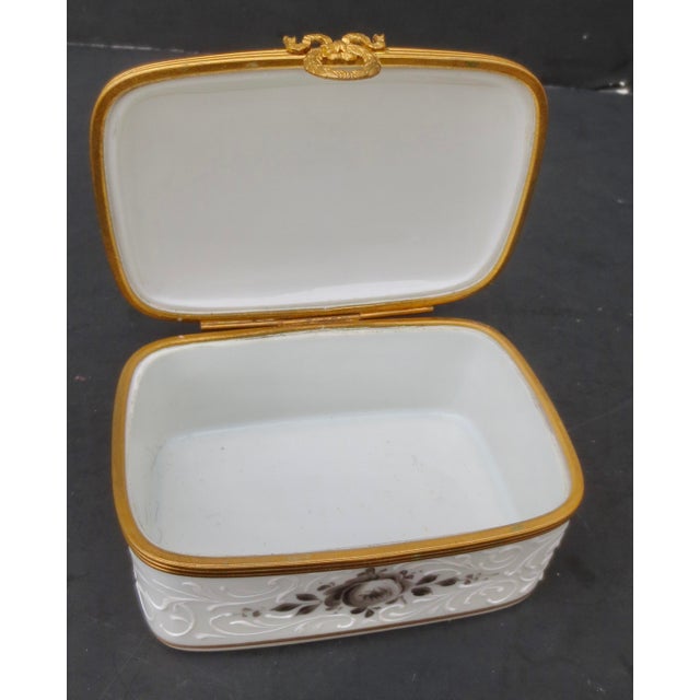 Limoge Porcelain Box for Bonwit Teller For Sale In New York - Image 6 of 10