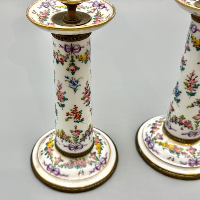 Louis XVI Revival Porcelain Candlesticks with Floral Garlands and Gilt Metal Mounts in the style of Sèvres, 1890s, Set of 2 For Sale - Image 4 of 18