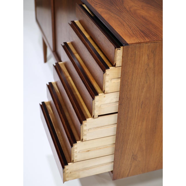 Danish Highboard in Kingwood by Henry Rosengren for Brande Møbelindustri, 1960s For Sale - Image 17 of 18