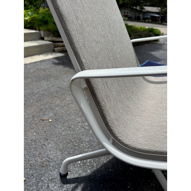 2010s Pair of Eames Aluminum Group Outdoor Swivel Lounge Chair With Arms by Herman Miller For Sale - Image 5 of 9