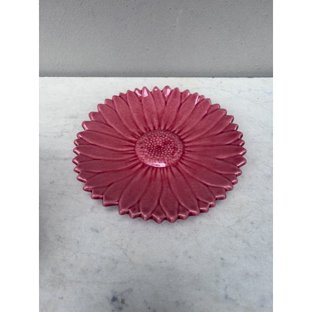 French Mid-Century Pink Daisy Plate signed Maunier Vallauris. 8 inches diameter.