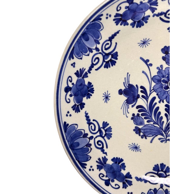 Vintage Hand-Painted Vredesjaar Plates from Royal Delft, 1920, Set of 2 For Sale - Image 9 of 18