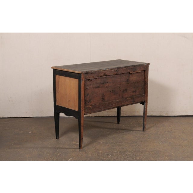 French 19th Century French Two-Tone Raised Commode For Sale - Image 3 of 10