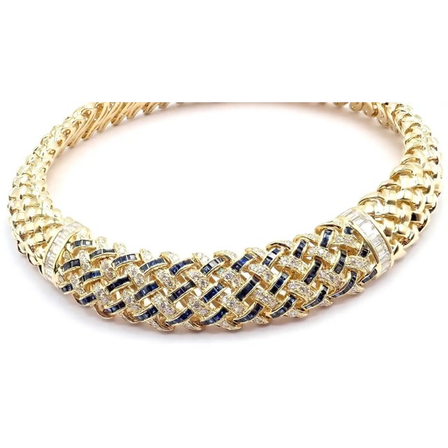 Contemporary Vintage Tiffany & Co. Vannerie Diamond Sapphire Basket Weave Yellow Gold Necklace For Sale - Image 3 of 17