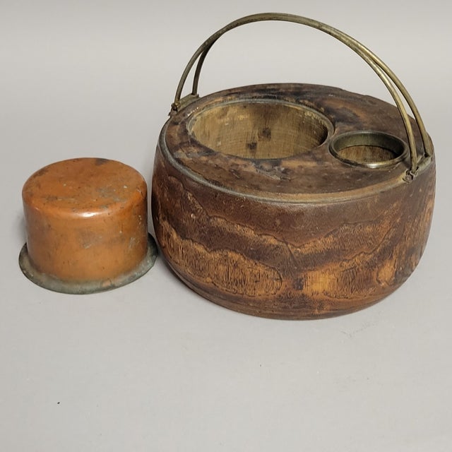 Wood Antique Japanese Keyaki Wood Hibachi With Copper Liner, Meiji–Taishō Era For Sale - Image 7 of 7