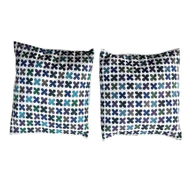 Mid-Century Modern Vintage Quatrefoil by Alexander Girard Pillow Covers, a Pair For Sale - Image 3 of 9