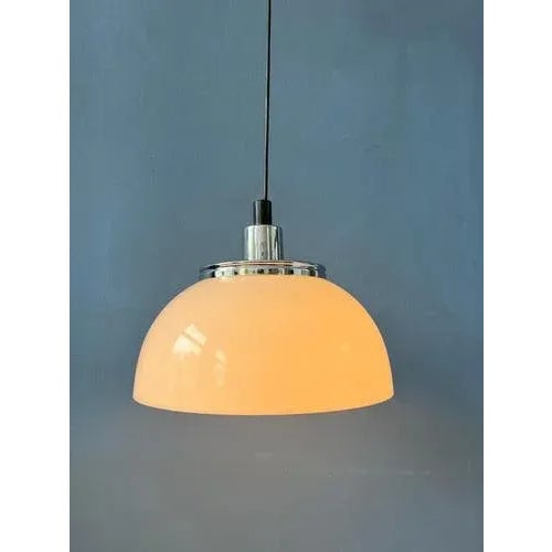 Vintage White Faro Acrylic Glass Pendant Lamp from Guzzini For Sale - Image 3 of 11