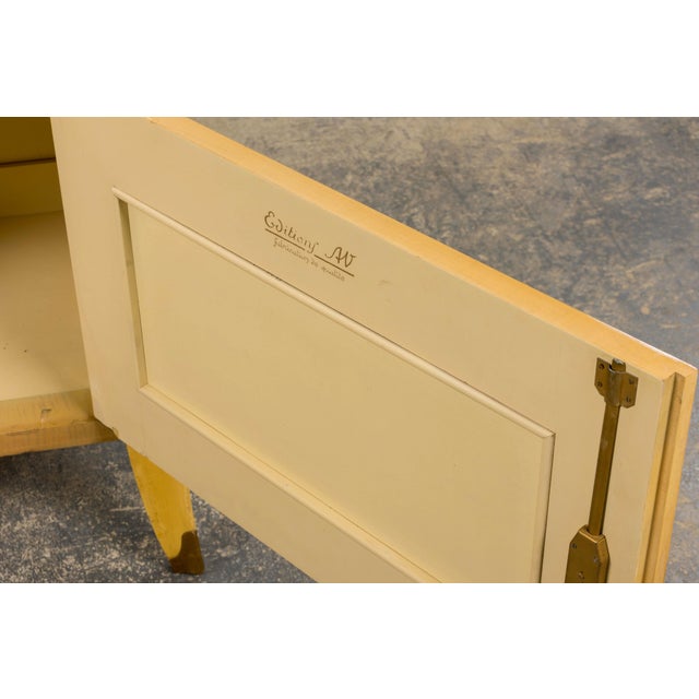 1930s French Art Deco Blond Lacquer Bar Cabinet For Sale - Image 17 of 18