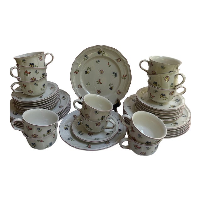 1970s Villeroy & Boch Luxembourg "Petite Fleur" 12 Trio Set: Cup Saucer Dessert Plate - 36 pcs For Sale