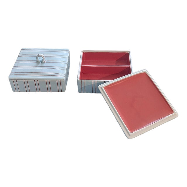 1990s Pair of Pleasant to the Touch Anthropologie Ceramic Boxes For Sale