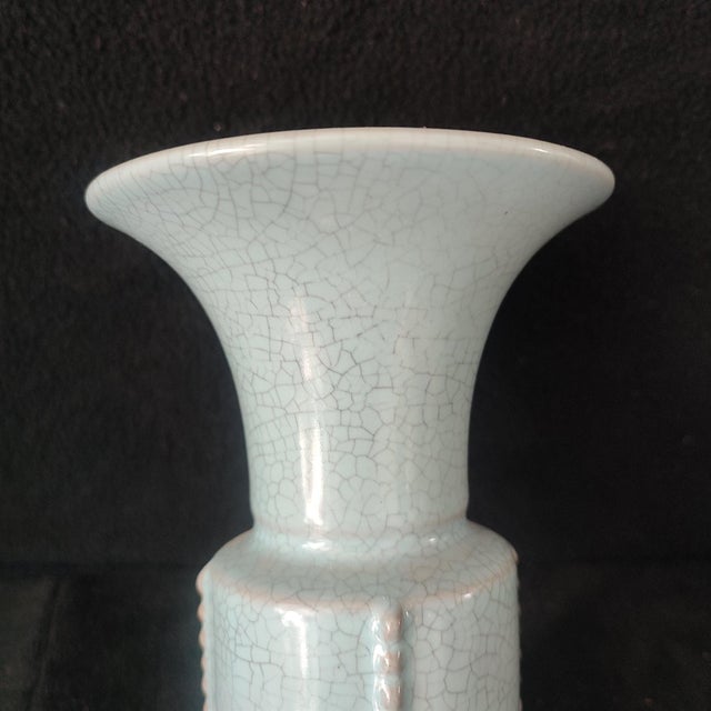 Chinese Ceramic Vase,Guan Ware Crackle Glaze Celadon Porcelain Huagu Vase For Sale - Image 9 of 10