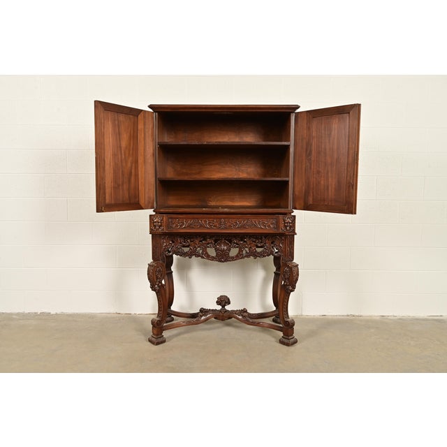 Late 19th Century Antique French Renaissance Revival Carved Walnut Bookcase or Bar Cabinet, Circa 1890s For Sale - Image 5 of 15