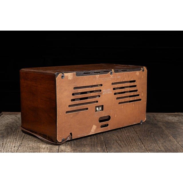 American Vintage Model 6s632 Radio by Zenith For Sale - Image 3 of 11