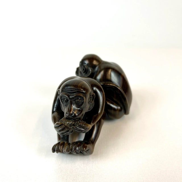 Asian Two Hand Carved Monkeys in Hardwood For Sale - Image 3 of 8
