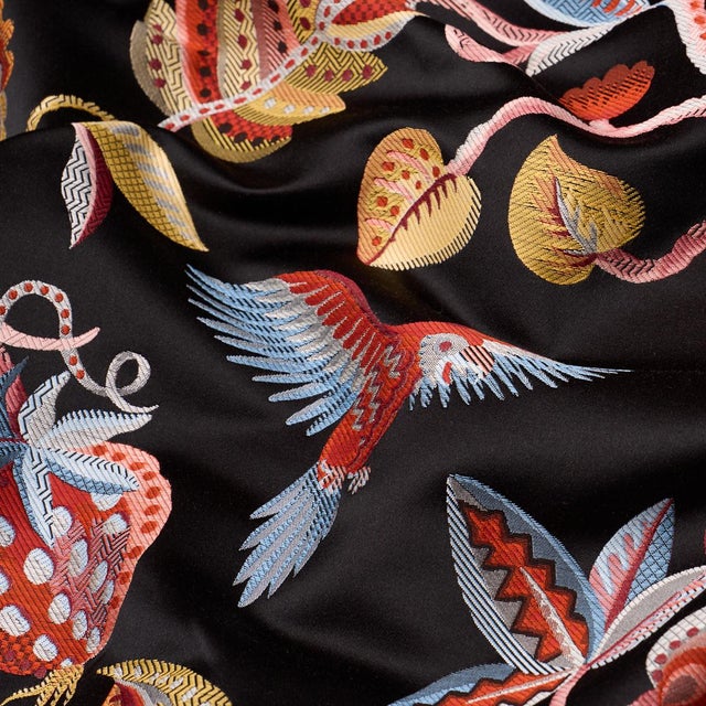 SAMPLE - Schumacher Birds Of Paradise Fabric In Noir For Sale In New York - Image 6 of 6