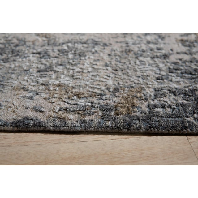 Abstract Xena Chloe Gray Hand-Knotted Wool Rug Carpet, Abstract Modern Texture For Sale - Image 3 of 6