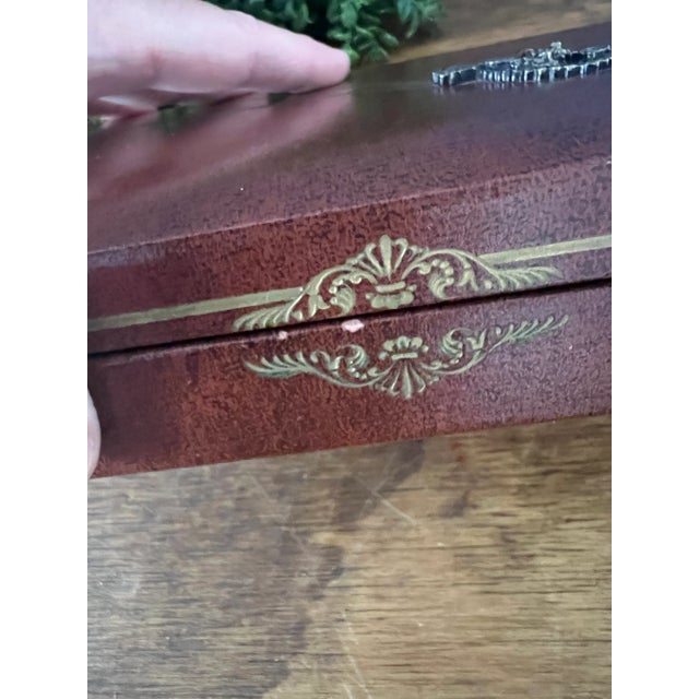 Brown 1950’s Leather Jewelry Box For Sale - Image 8 of 12
