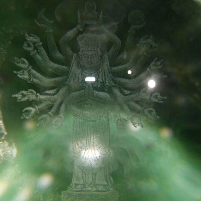 Late 19th Century Late 19th Century Buddhist Relic Sphere With Thousand-Hand Guanyin, 1540g, Green Crystal Ball For Sale - Image 5 of 9