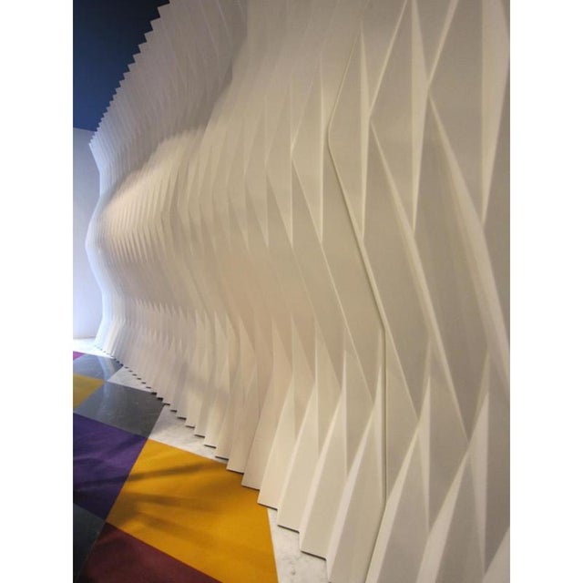 Plissé Room Divider in Powder-Coated Aluminum by Altreforme For Sale - Image 6 of 11