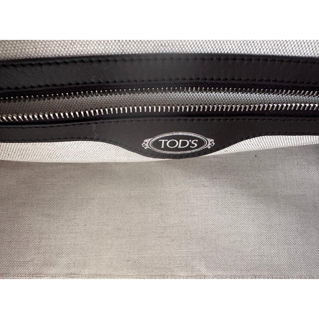 2025 Tod's Bauletto Leather Top Handle Shoulder Handbag Piccolo Palissandro For Sale - Image 15 of 17